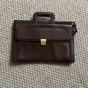 Minimalist Brown synthetic document holder